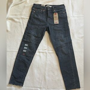 Levi’s Wedgie Skinny High Rise Jean Gray